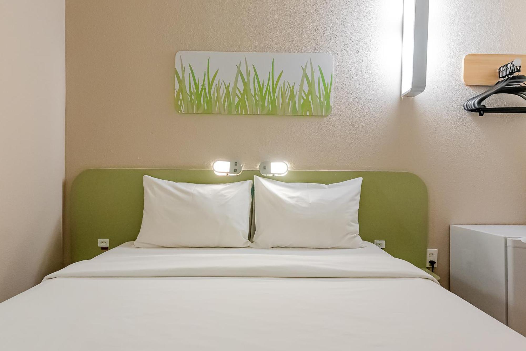 Ibis Budget Vitoria Hotel Bagian luar foto