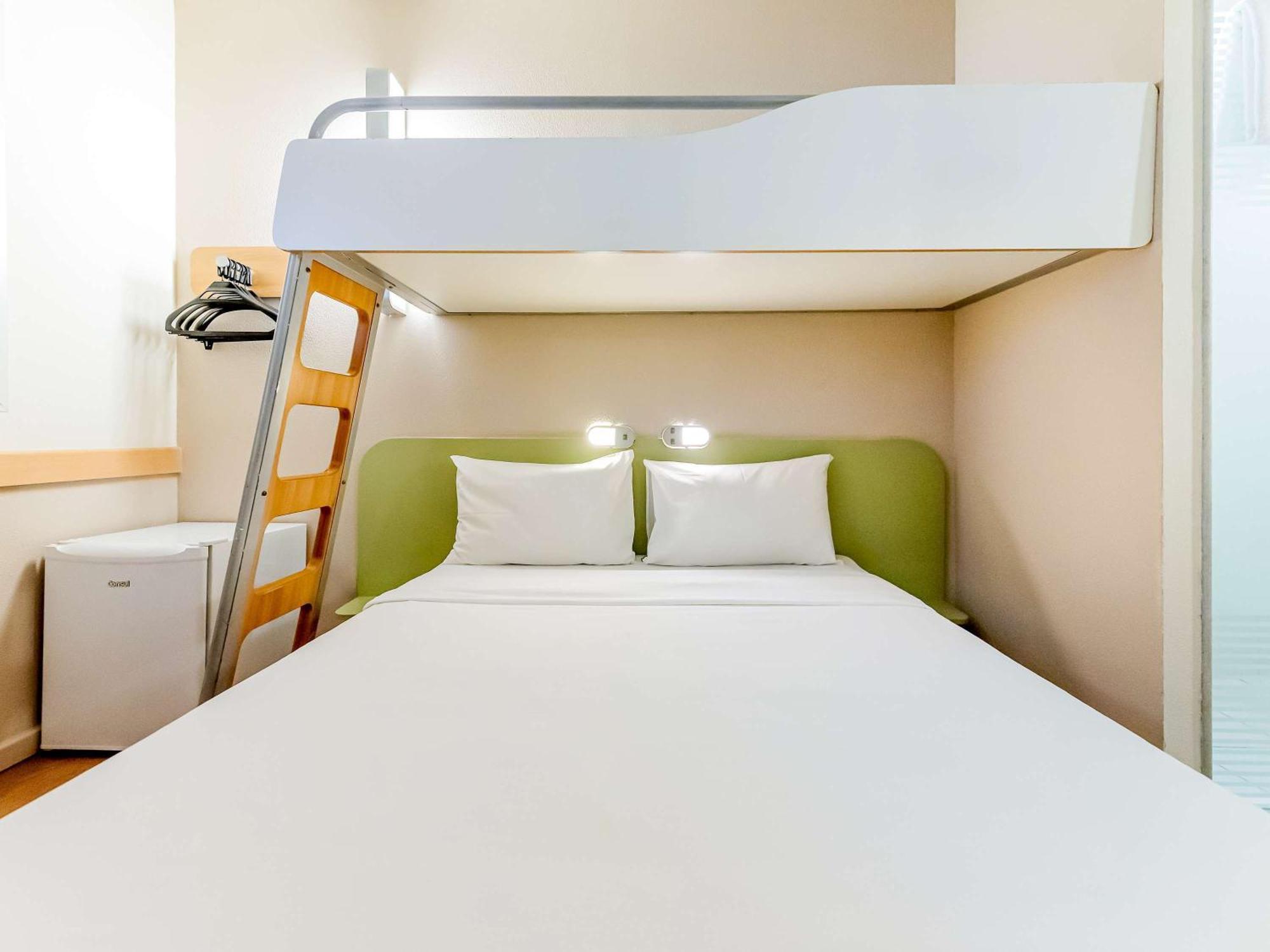 Ibis Budget Vitoria Hotel Bagian luar foto