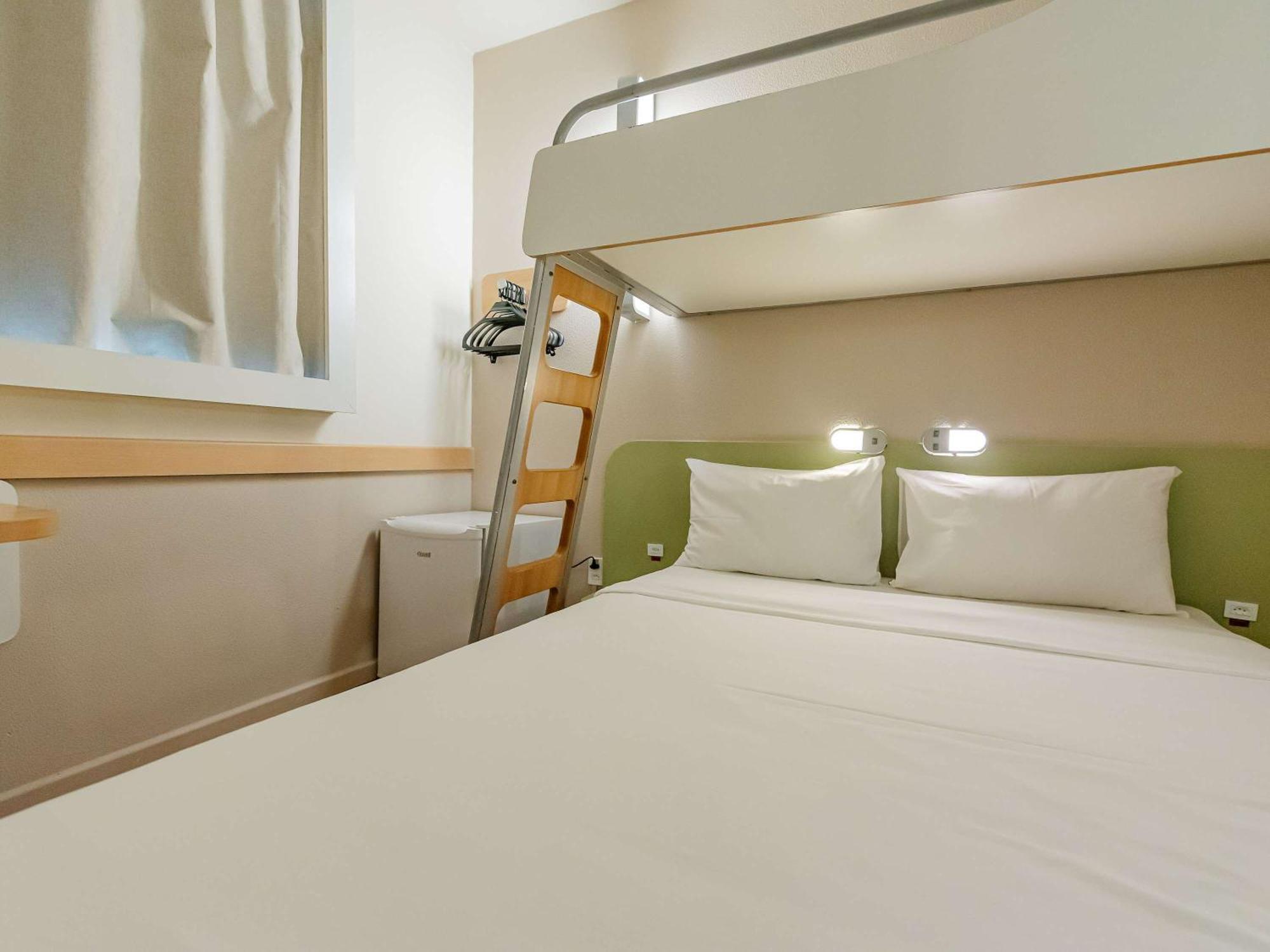 Ibis Budget Vitoria Hotel Bagian luar foto