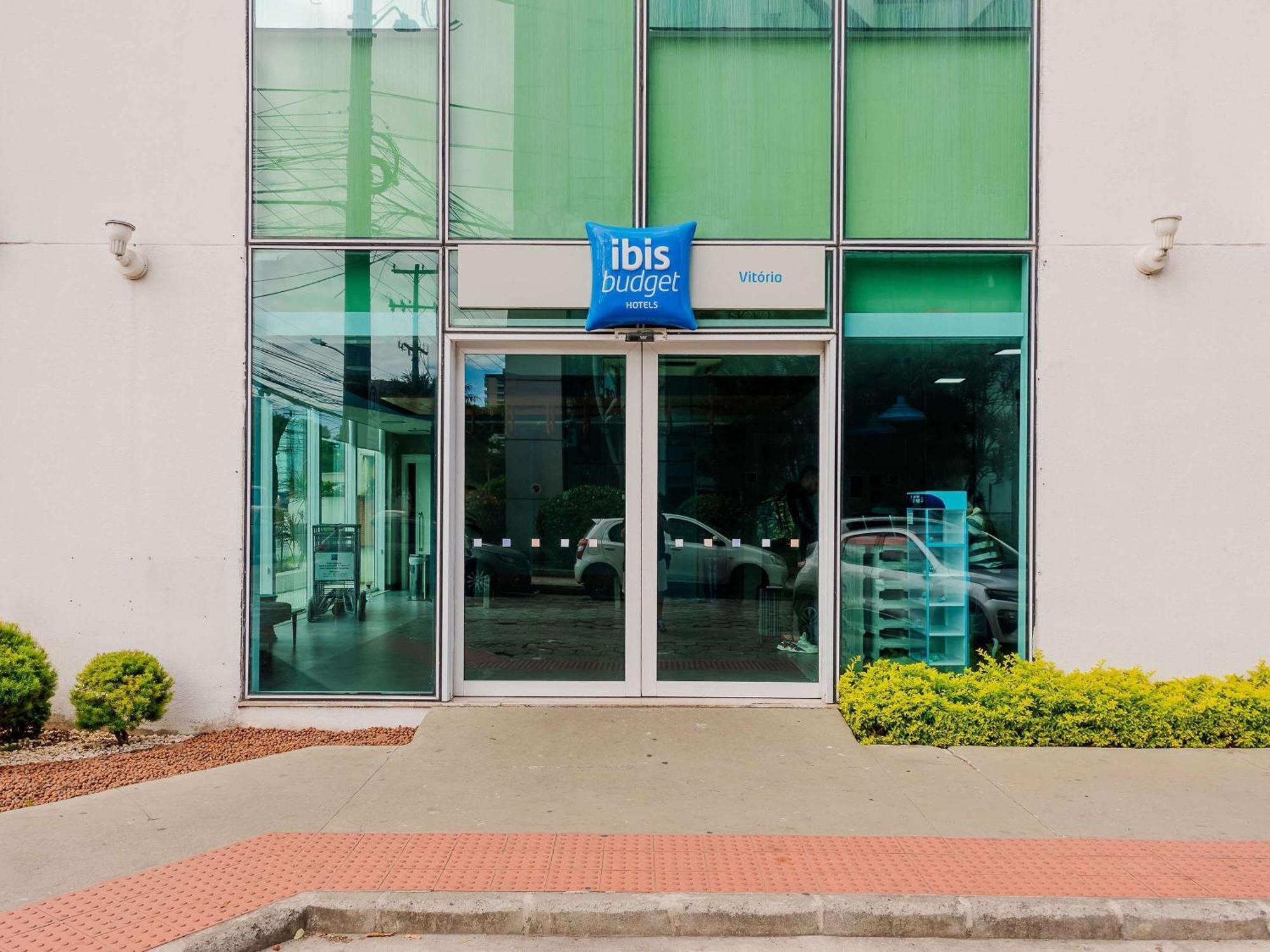 Ibis Budget Vitoria Hotel Bagian luar foto